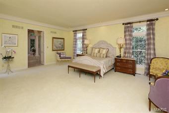 9929 Litzsinger Road Ladue, MO 63124 - Photo 13 of 39 Gallery Image 13