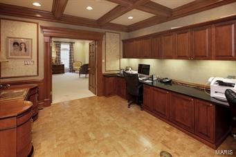9929 Litzsinger Road Ladue, MO 63124 - Photo 16 of 39 Gallery Image 16