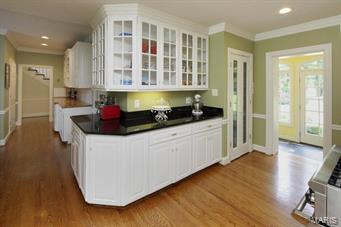 9929 Litzsinger Road Ladue, MO 63124 - Photo 10 of 39 Gallery Image 10