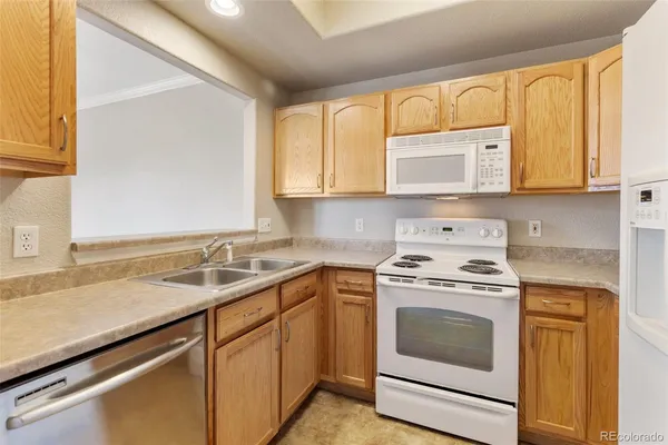 $1,695 | 4880 Kerry Lynn View, Unit 201, Colorado Springs, CO 80922