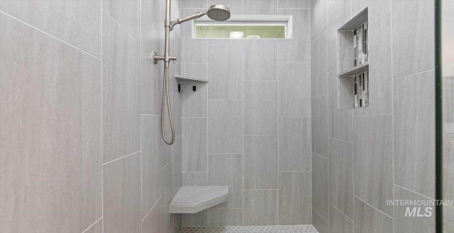 2171 West Valli-Hi Road Eagle, ID 83616 - Photo 16 of 45