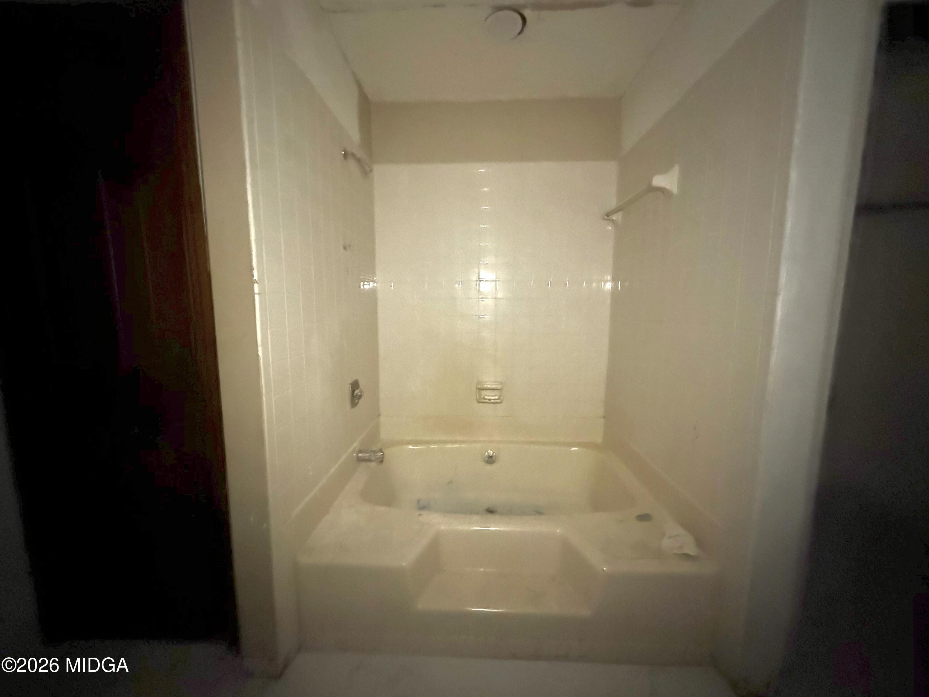 7020 Bethel Church Road Lizella, GA 31052 - Photo 38 of 55 master bath 3