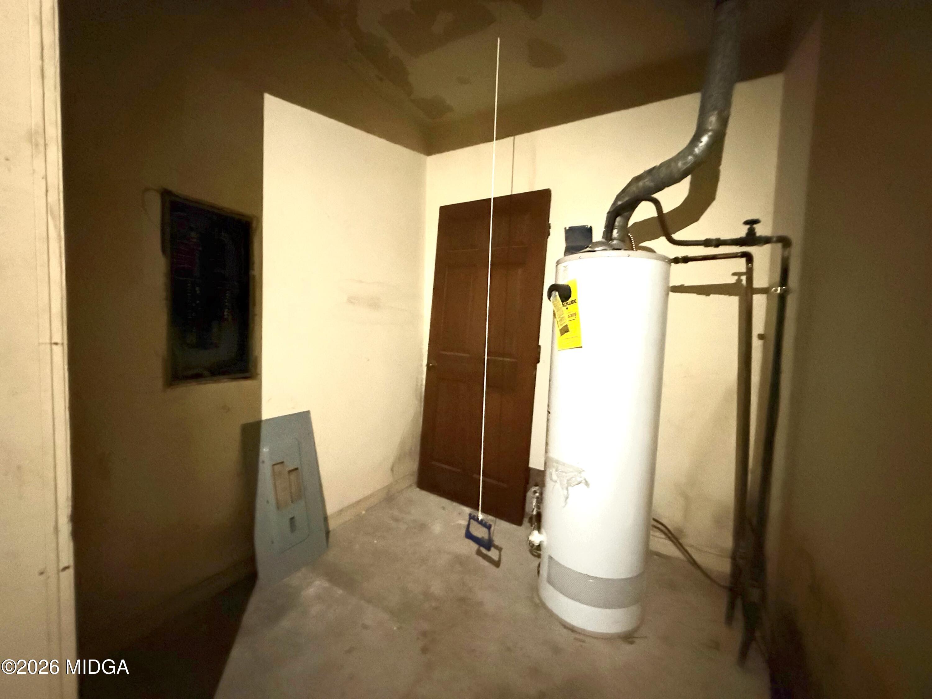 7020 Bethel Church Road Lizella, GA 31052 - Photo 47 of 55 water heater