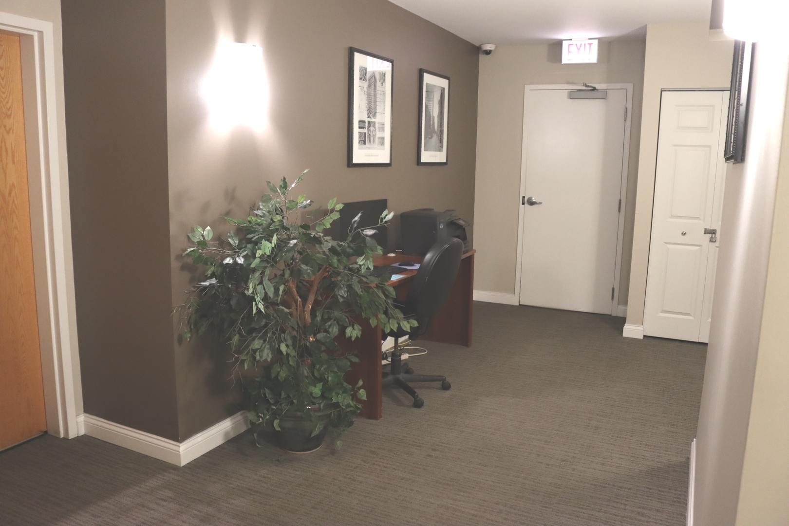 8 West Monroe Street, Unit 607 Chicago, IL 60603 - Photo 4 of 7