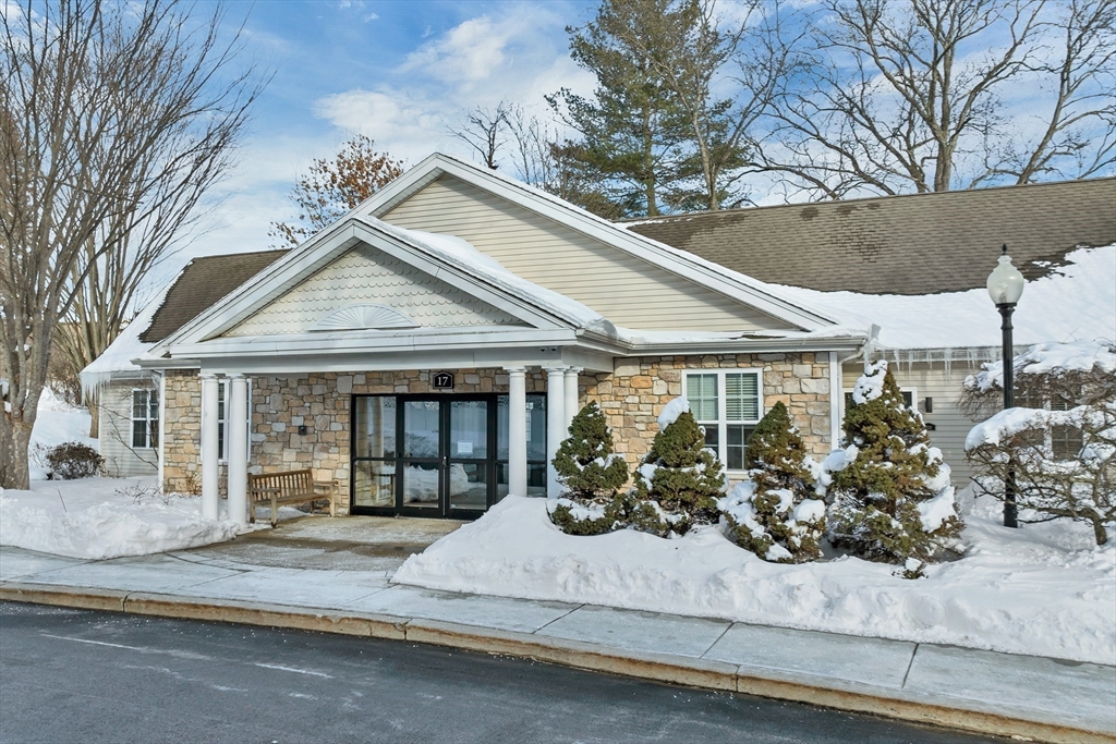 21 Hampshire Road, Unit 111 Methuen, MA 01844 - Photo 20 of 23