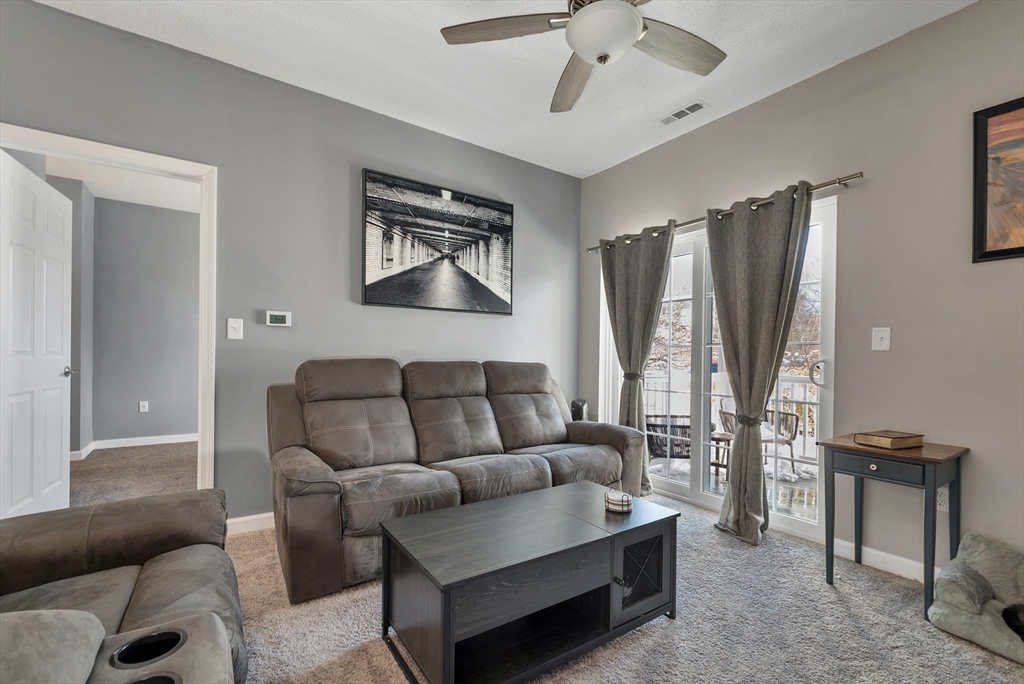 21 Hampshire Road, Unit 111 Methuen, MA 01844 - Photo 5 of 23