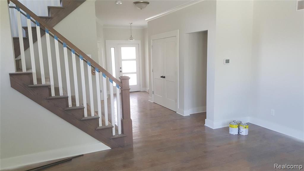 4115 Kent Road Royal Oak, MI 48073 - Photo 7 of 23