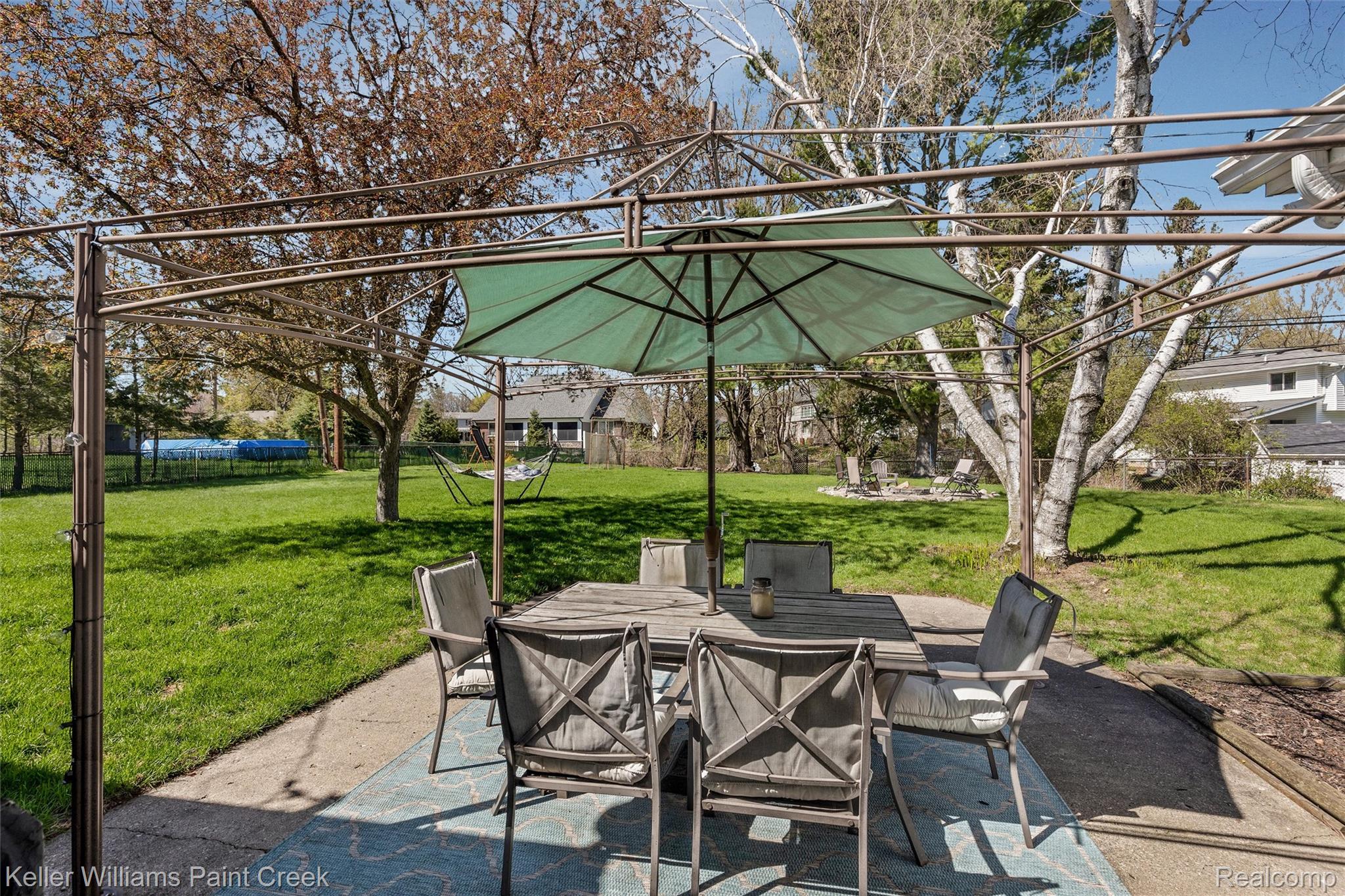 310 Elmhill Road Rochester, MI 48306 - Photo 22 of 37 View of patio / terrace featuring outdoor dining space