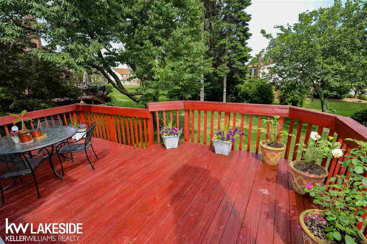 430 Sunlight Drive Rochester, MI 48309 - Photo 30 of 34 31388129-29.JPG