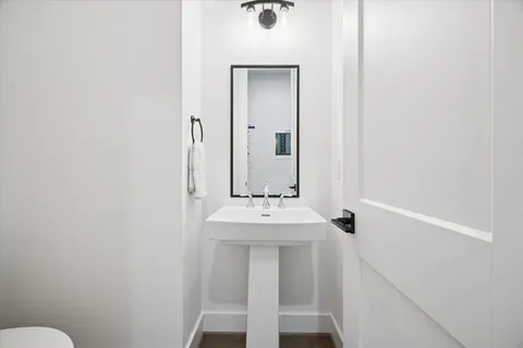 $384,700 | 7702 Sky Dweller Drive, Houston, TX 77055