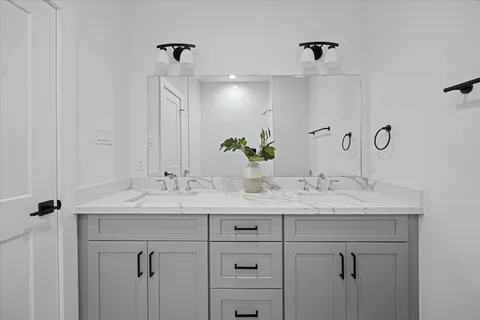 $384,700 | 7702 Sky Dweller Drive, Houston, TX 77055