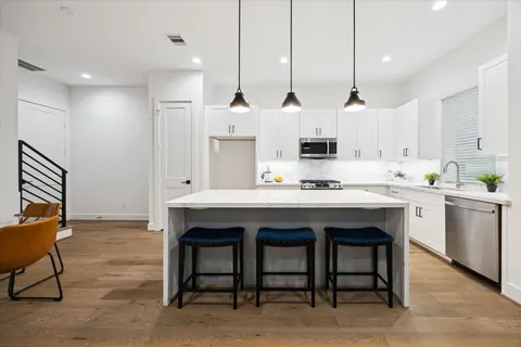 $384,700 | 7702 Sky Dweller Drive, Houston, TX 77055