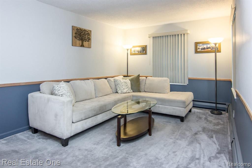 3149 Pontiac Lake Road Waterford, MI 48328 - Photo 11 of 35