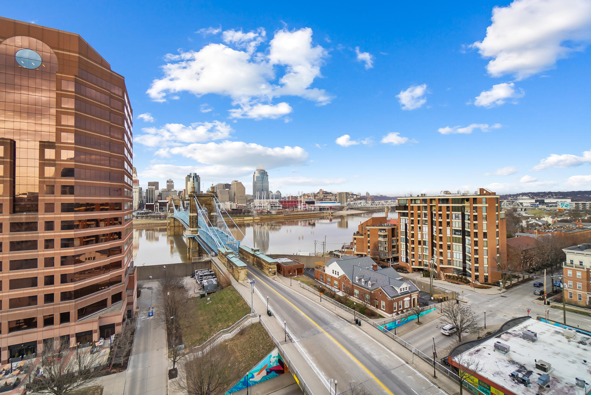 1 Roebling Way, Unit 904 Covington, KY 41011 - Photo 1 of 48