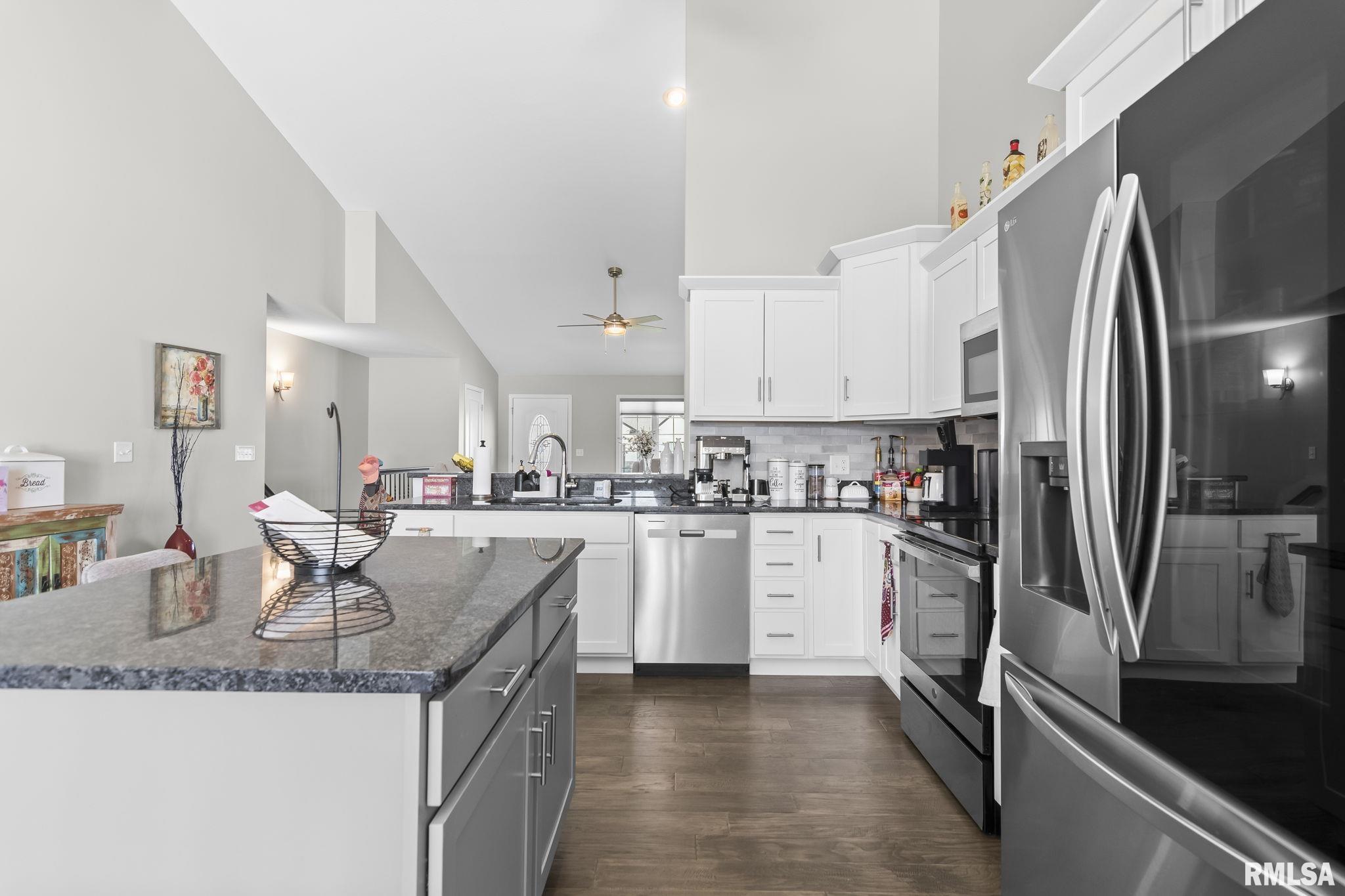 4605 Lasalle Court Springfield, IL 62711 - Photo 11 of 36