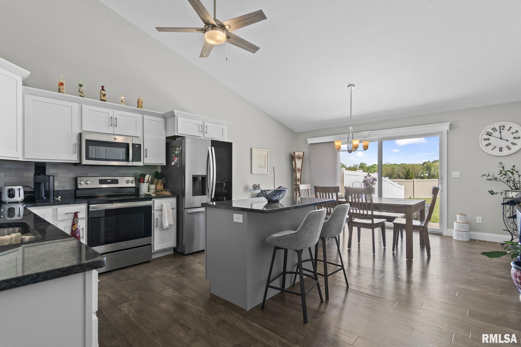 4605 Lasalle Court Springfield, IL 62711 - Photo 12 of 36