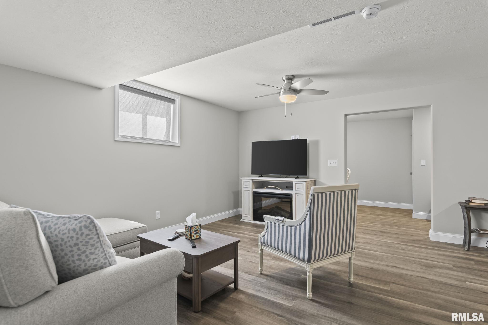 4605 Lasalle Court Springfield, IL 62711 - Photo 28 of 36