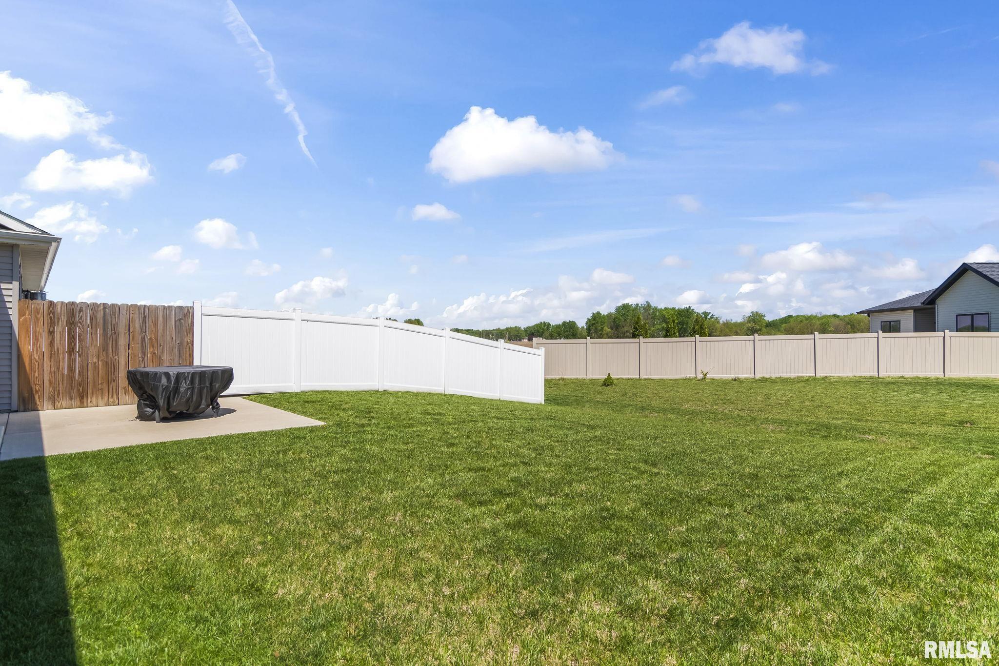 4605 Lasalle Court Springfield, IL 62711 - Photo 33 of 36