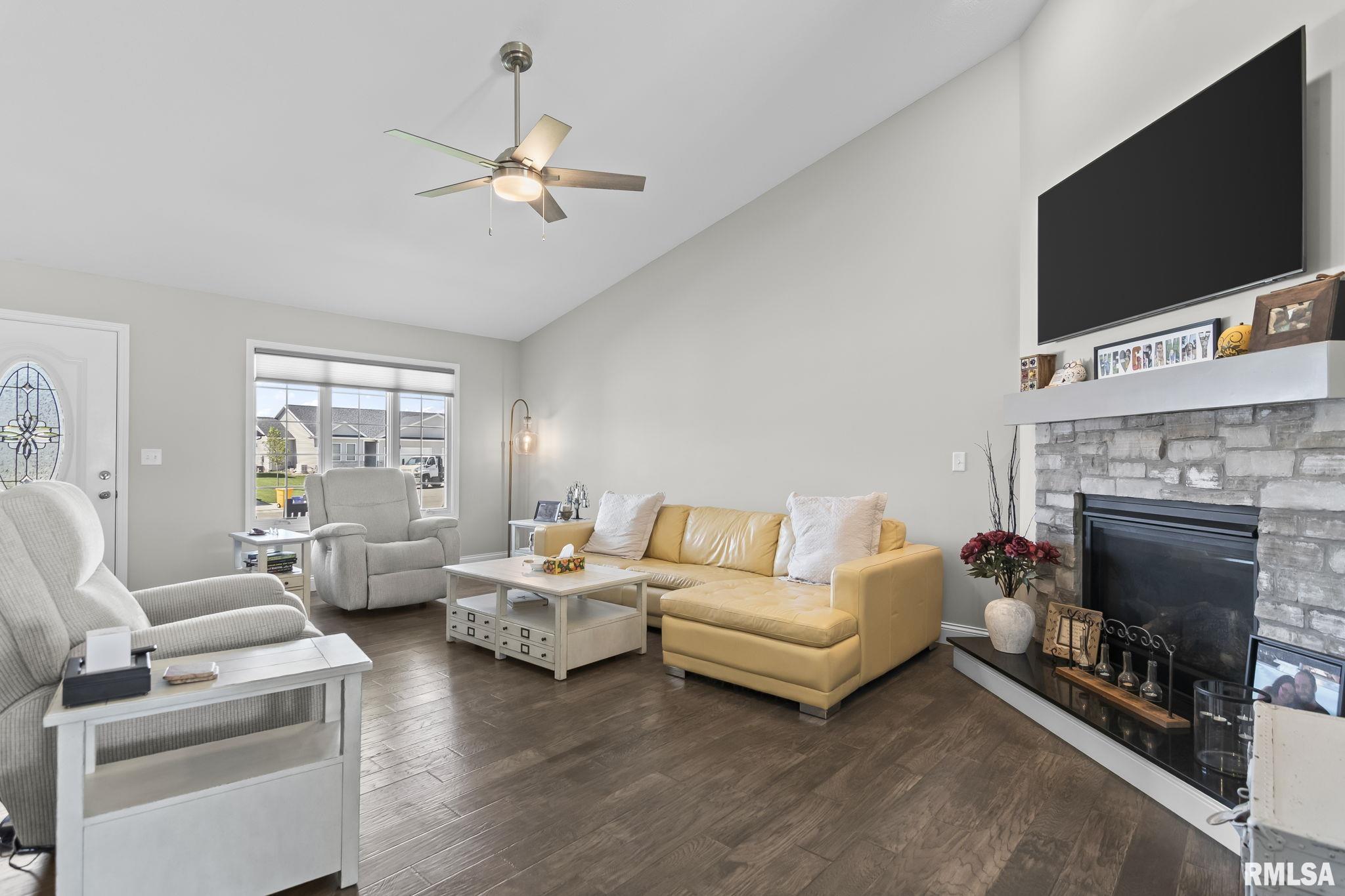 4605 Lasalle Court Springfield, IL 62711 - Photo 6 of 36