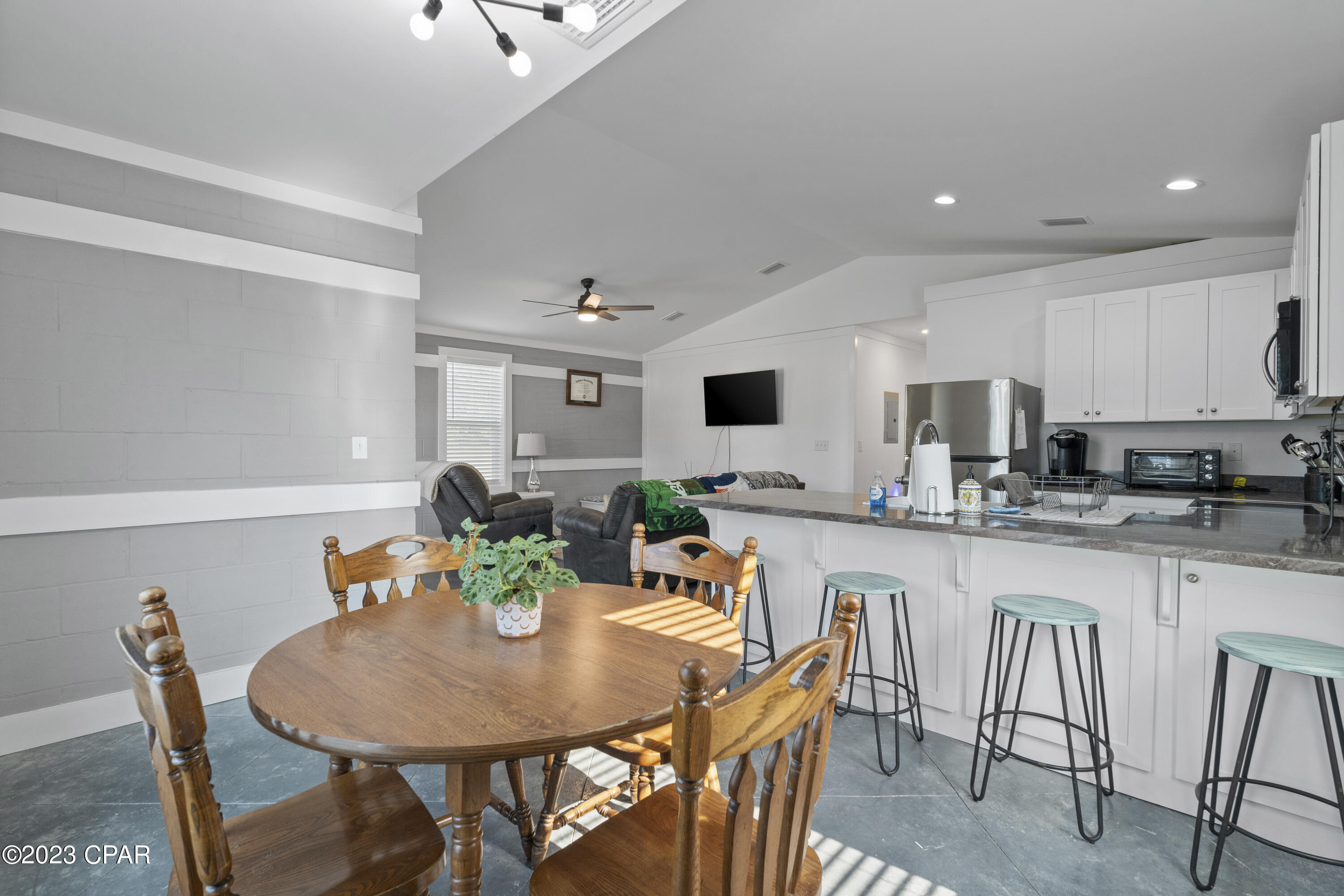 13701 Statler Avenue Youngstown, FL 32466 - Photo 11 of 26