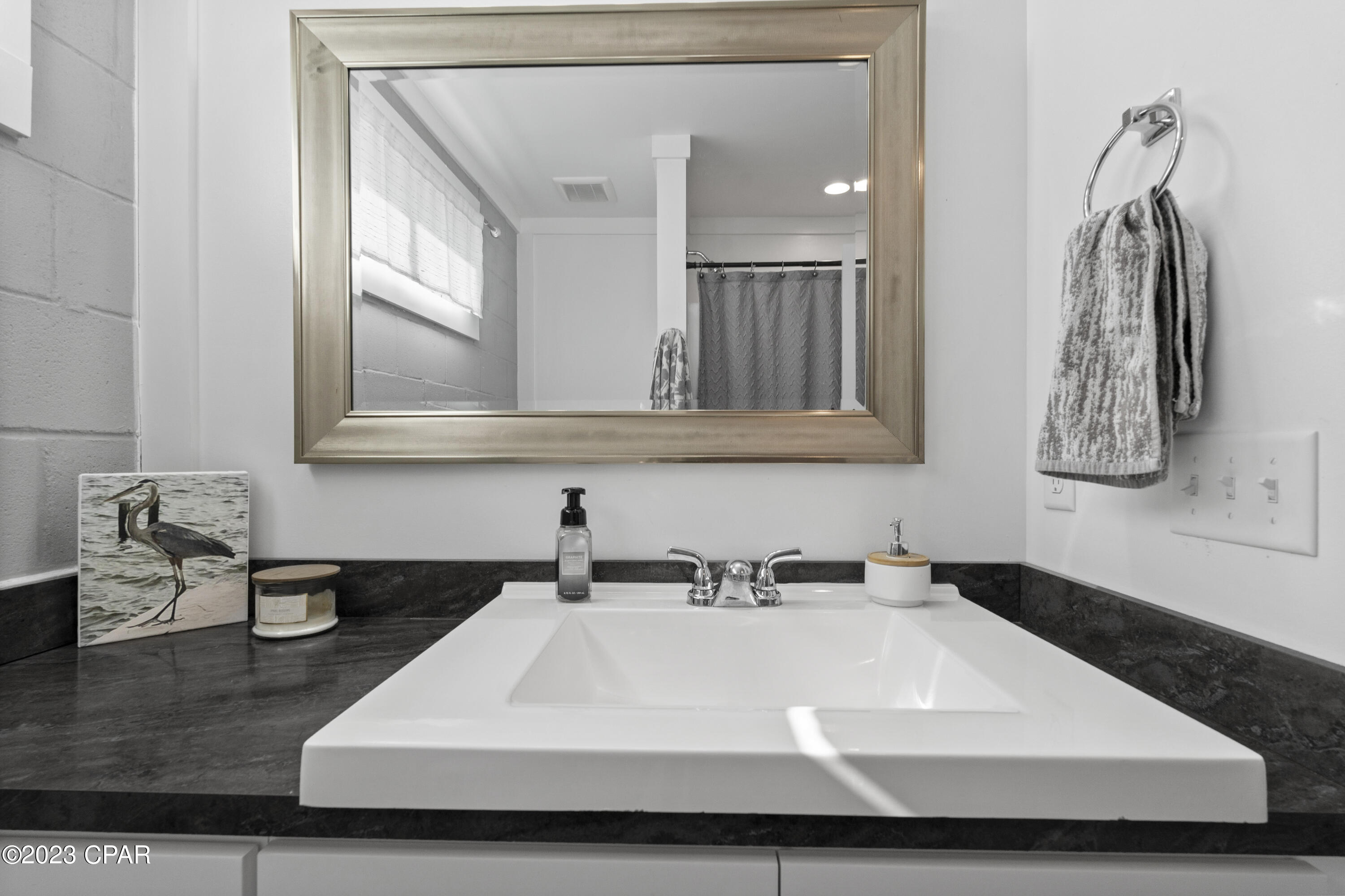 13701 Statler Avenue Youngstown, FL 32466 - Photo 17 of 26