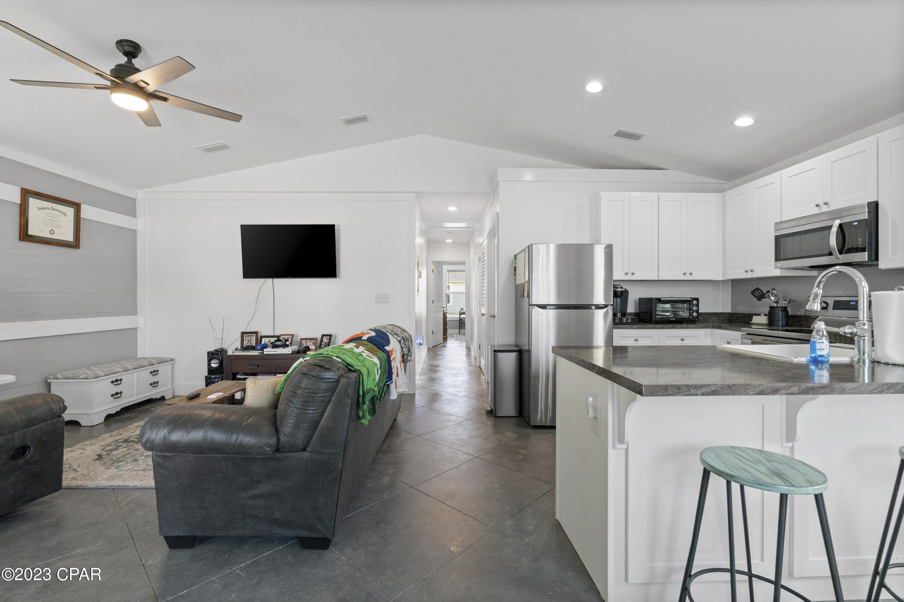 13701 Statler Avenue Youngstown, FL 32466 - Photo 10 of 26