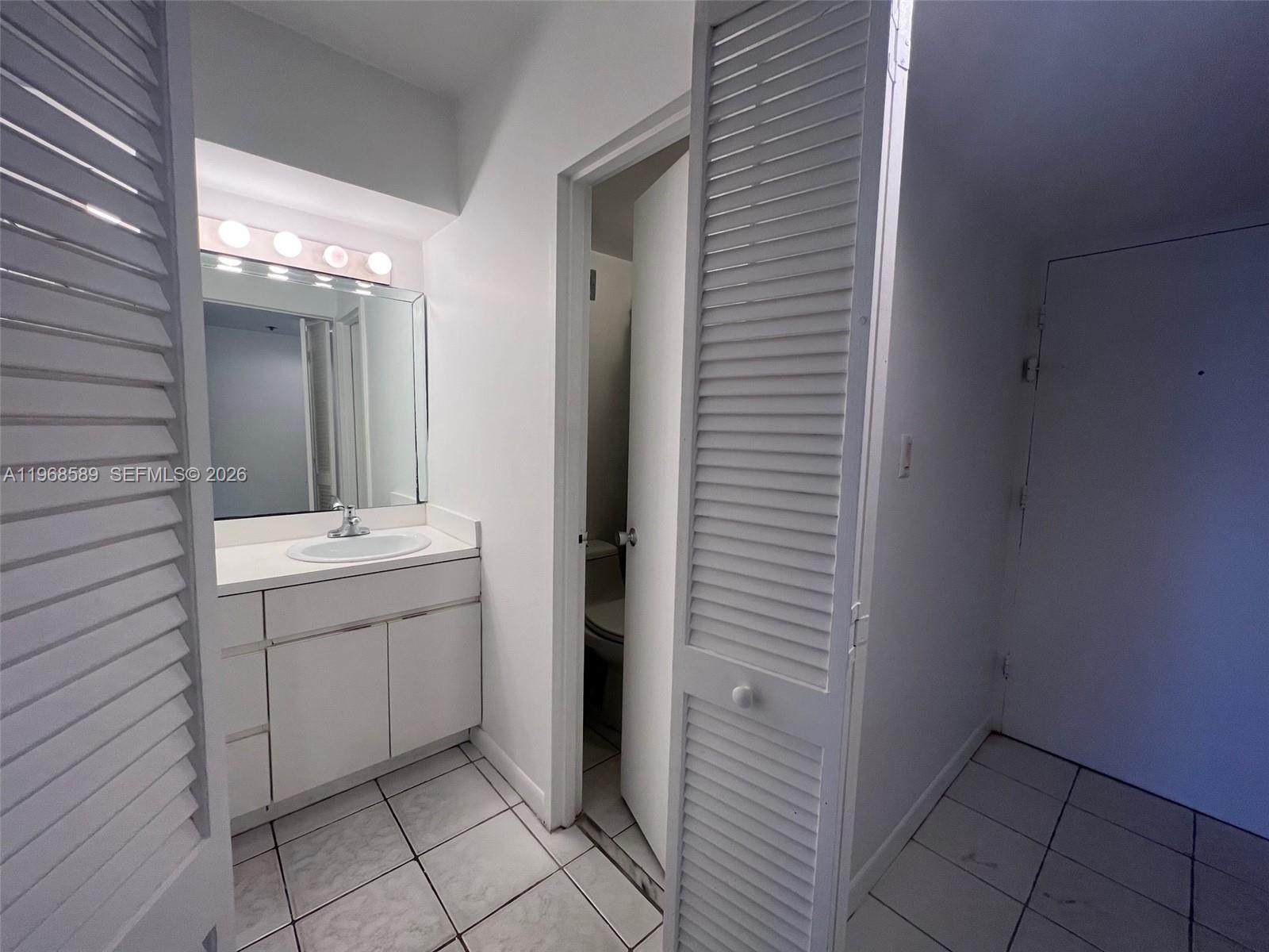 100 Lincoln Road, Unit 415 Miami Beach, FL 33139 - Photo 11 of 32