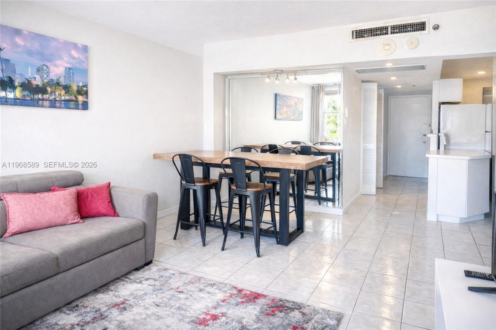 100 Lincoln Road, Unit 415 Miami Beach, FL 33139 - Photo 2 of 32