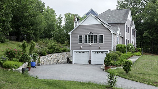 93 Forsythe Farm Road Northbridge, MA 01534 - Photo 3 of 25 Gallery Image 3