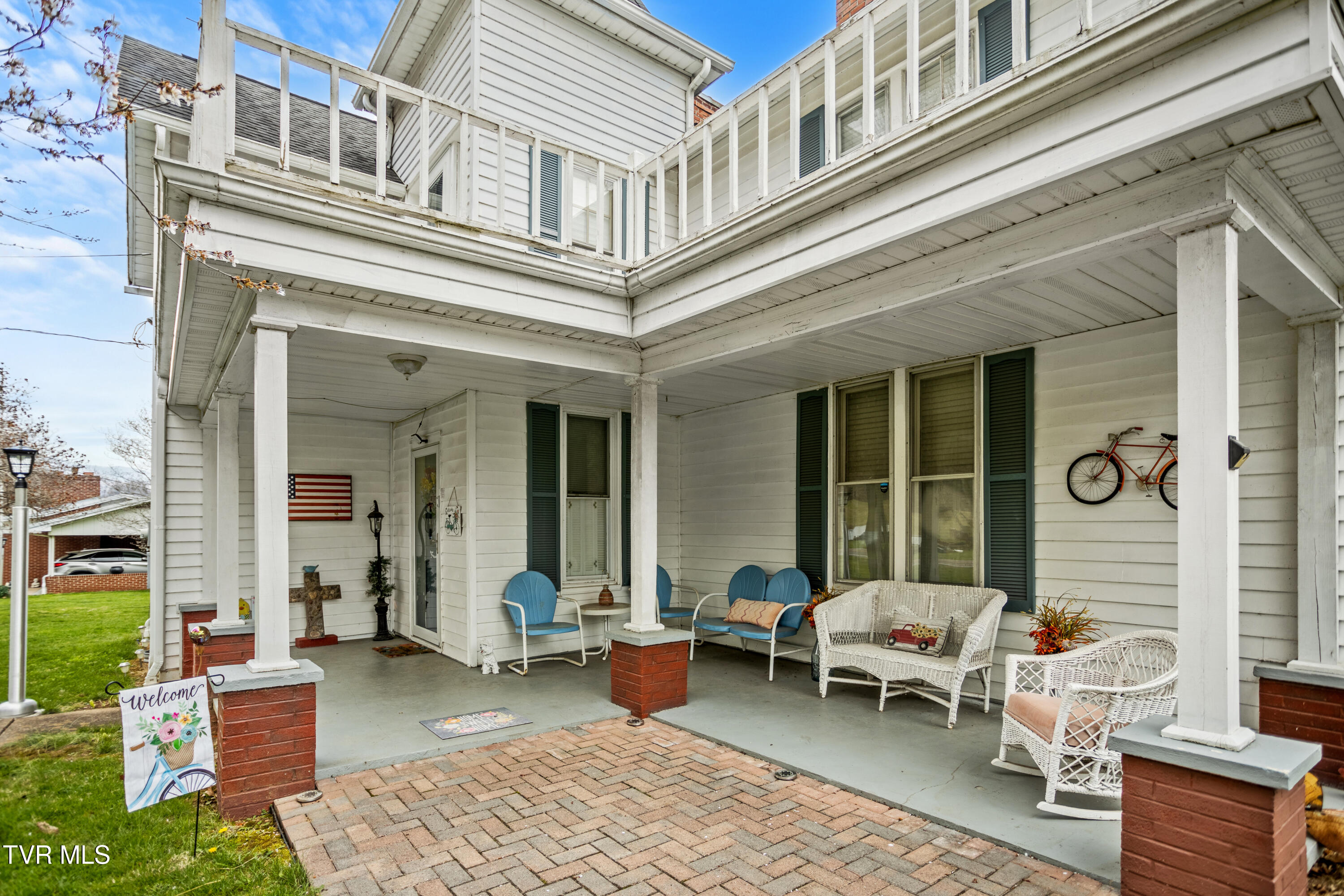 21786 Monroe Road Damascus, VA 24236 - Photo 14 of 47 177A2688-HDR_1