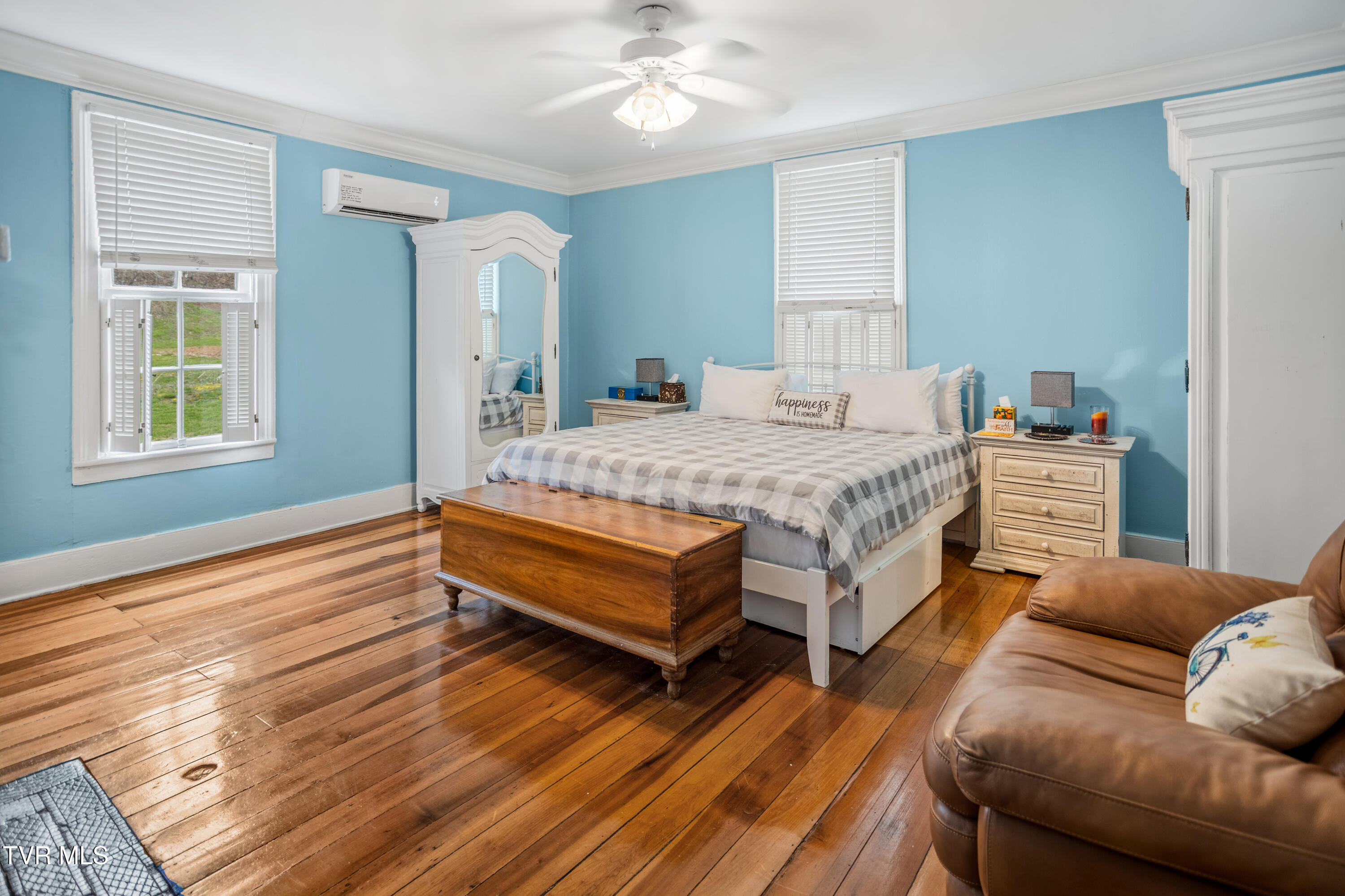 21786 Monroe Road Damascus, VA 24236 - Photo 20 of 47 177A2716-HDR_1