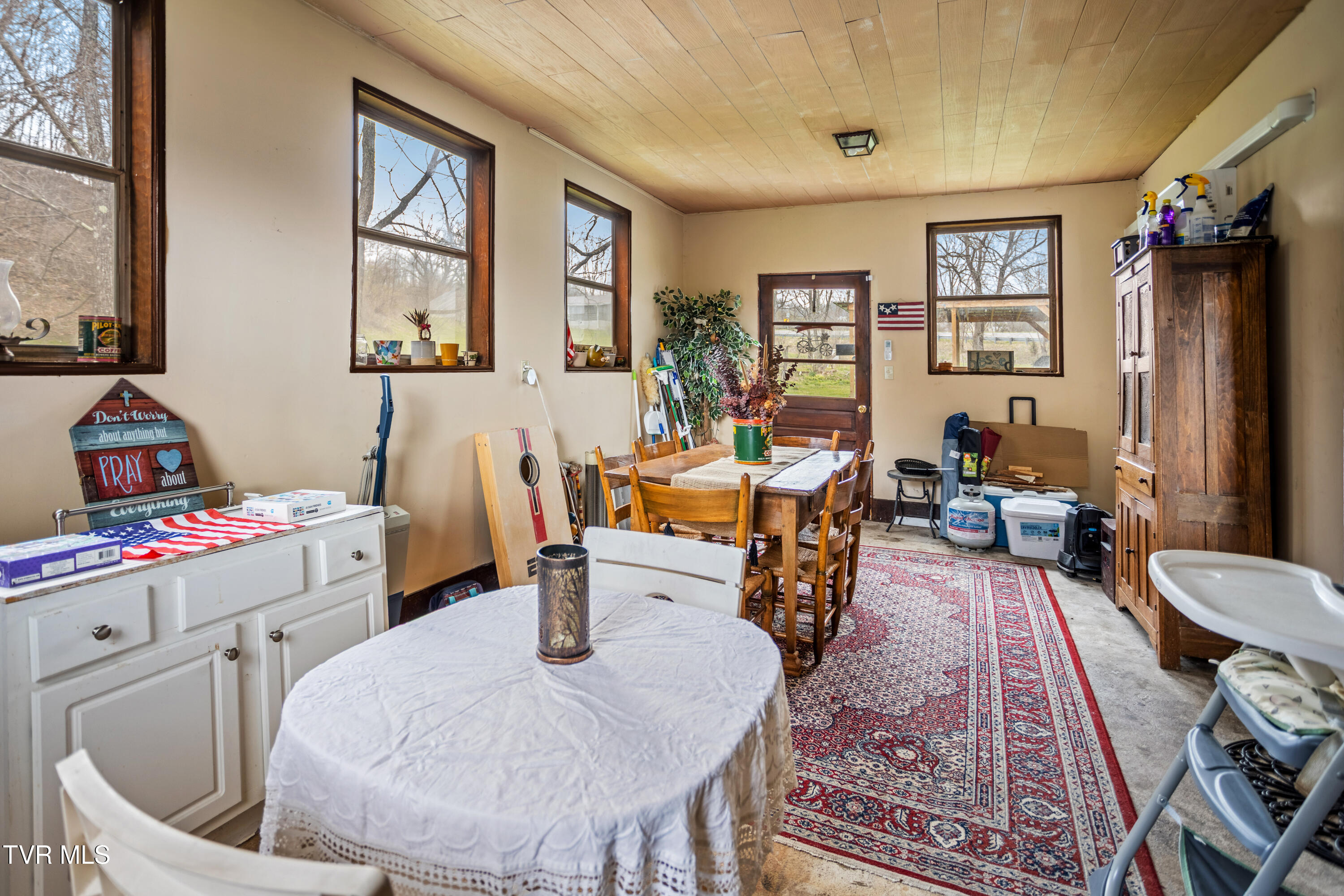 21786 Monroe Road Damascus, VA 24236 - Photo 36 of 47 177A2780-HDR_1