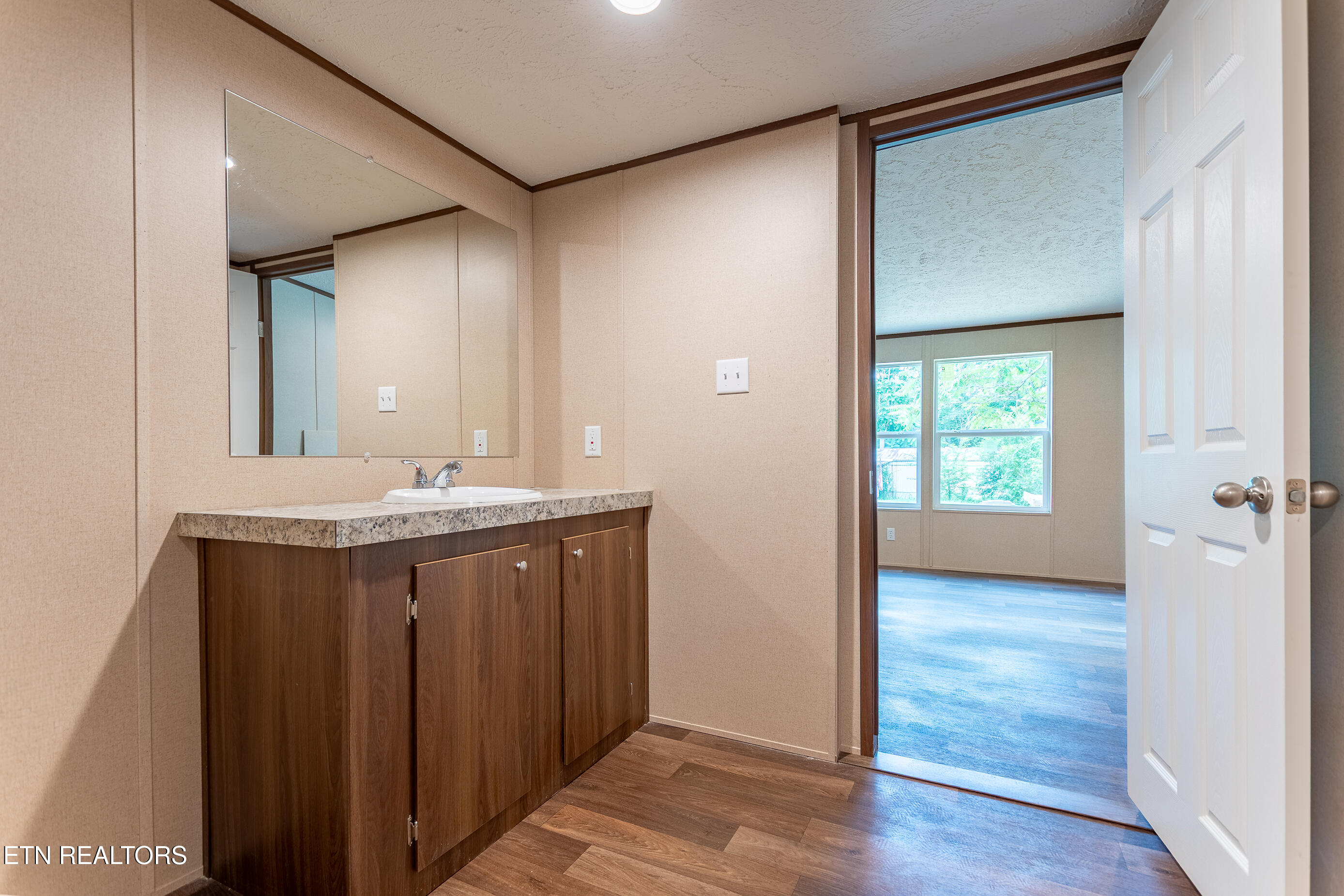 200 Burnett Lane Oneida, TN 37841 - Photo 28 of 36 200 Burnett Ln Oneida, TN DSC_4851-HDR