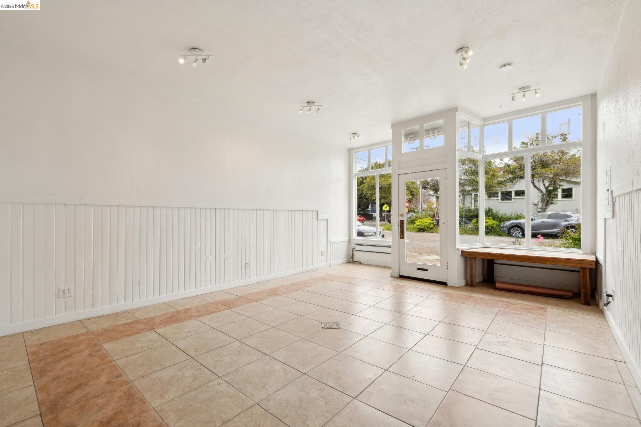 1718 Bancroft Way Berkeley, CA 94703 - Photo 15 of 55