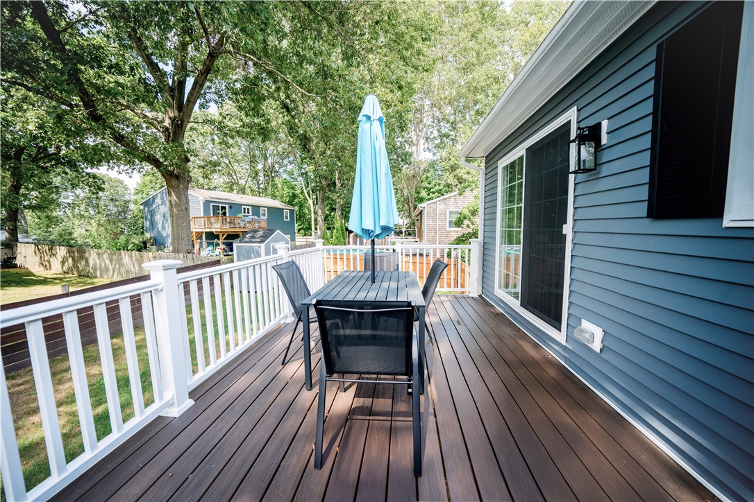101 Sycamore Avenue Warwick, RI 02886 - Photo 14 of 19