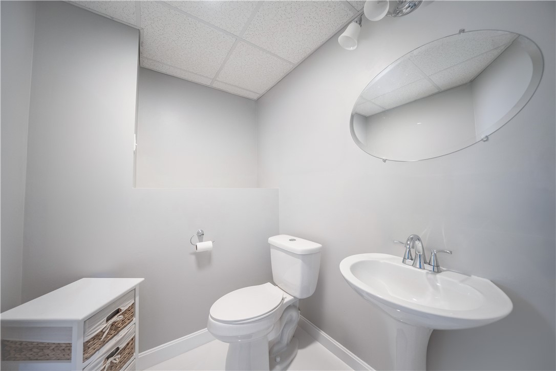 101 Sycamore Avenue Warwick, RI 02886 - Photo 9 of 19