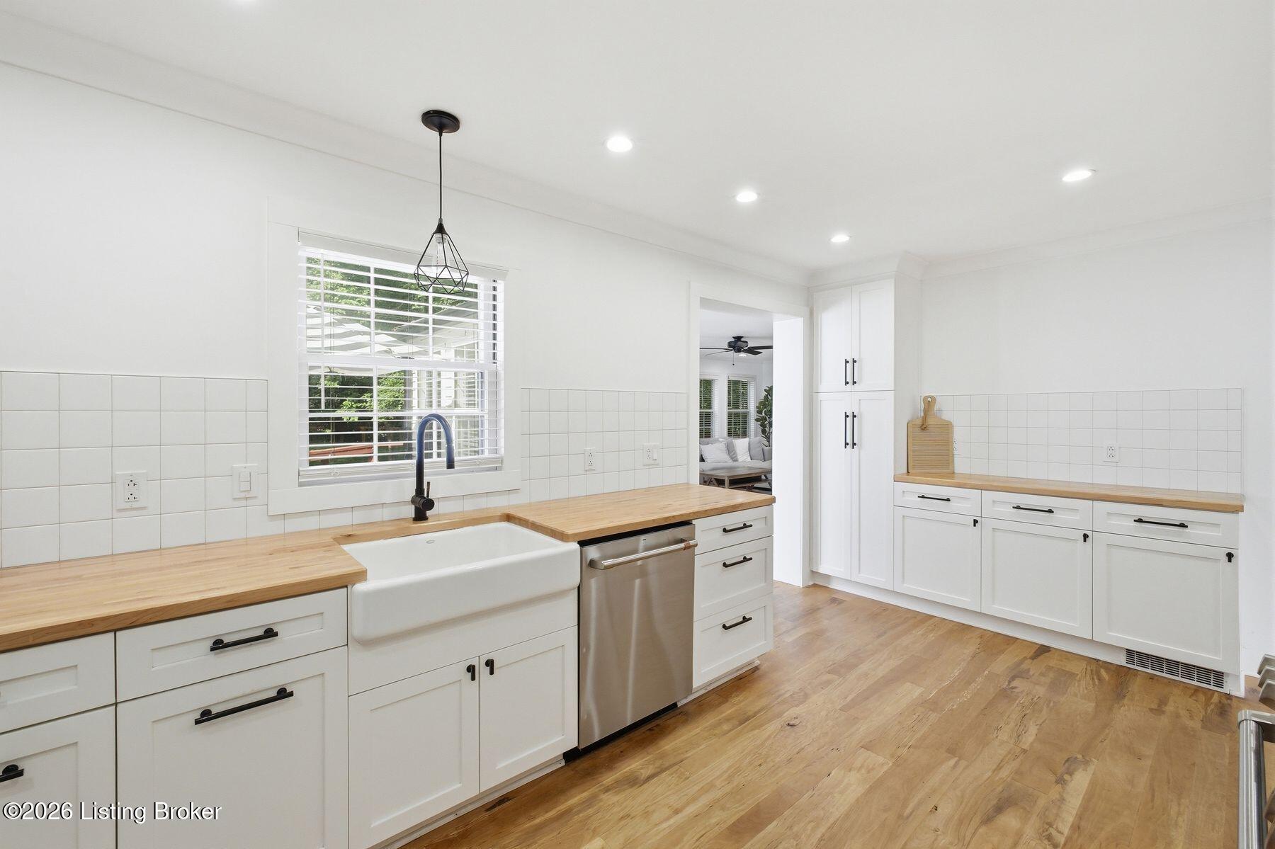 2808 Arden Road Louisville, KY 40220 - Photo 13 of 40 photo_online_013
