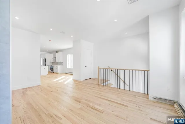 $1,199,000 | 762 Williams Place, Unit A, Cliffside Park, NJ 07010