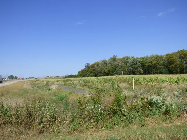 $912,300 | 22061 589th Avenue, Mankato, MN 56001