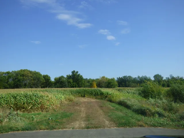 $912,300 | 22061 589th Avenue, Mankato, MN 56001