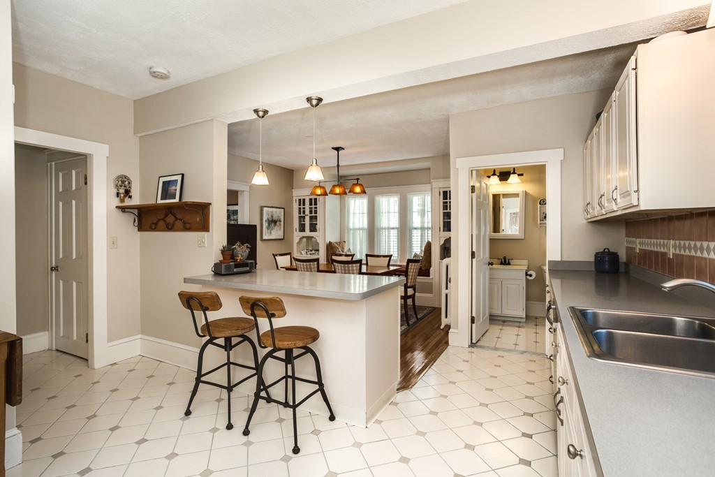 22 Guild Road Worcester, MA 01602 - Photo 13 of 30 Gallery Image 13