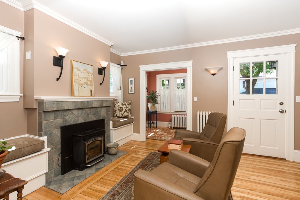 22 Guild Road Worcester, MA 01602 - Photo 6 of 30 Gallery Image 6