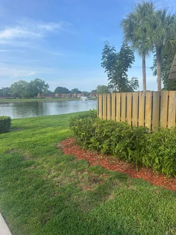 $2,100 | 1014 10th Way, West Palm Beach, FL 33407