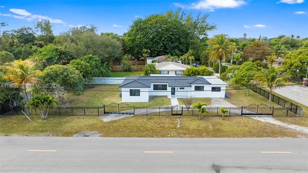$799,900 | 14950 Northeast 2nd Avenue, Miami, FL 33161