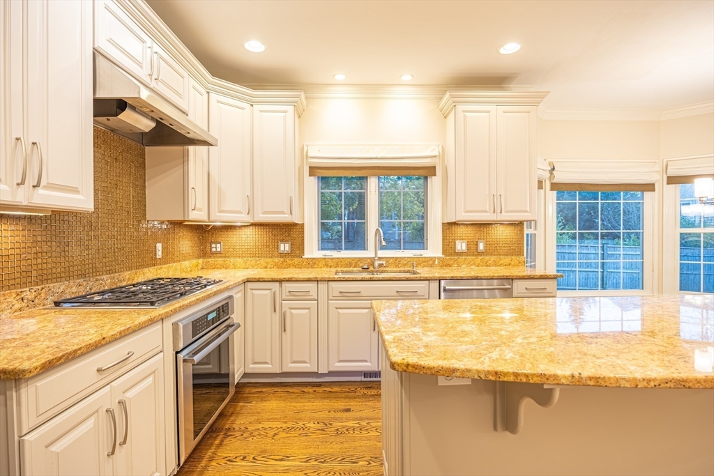 27 Mellon Road Wellesley, MA 02482 - Photo 21 of 37