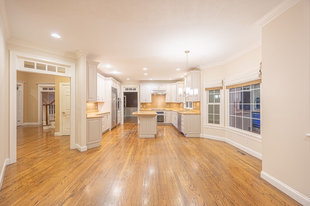 27 Mellon Road Wellesley, MA 02482 - Photo 33 of 37