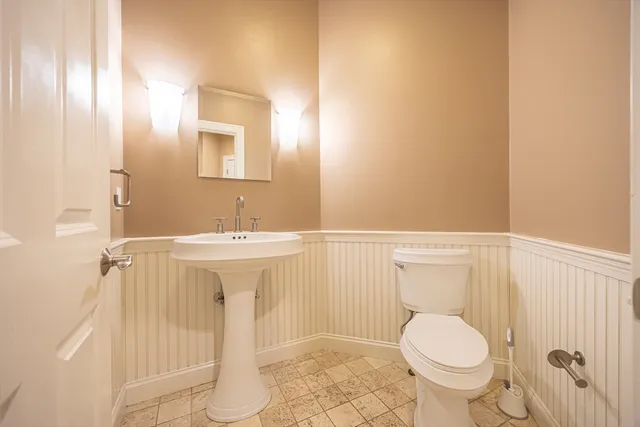 $10,000 | 27 Mellon Road, Wellesley, MA 02482