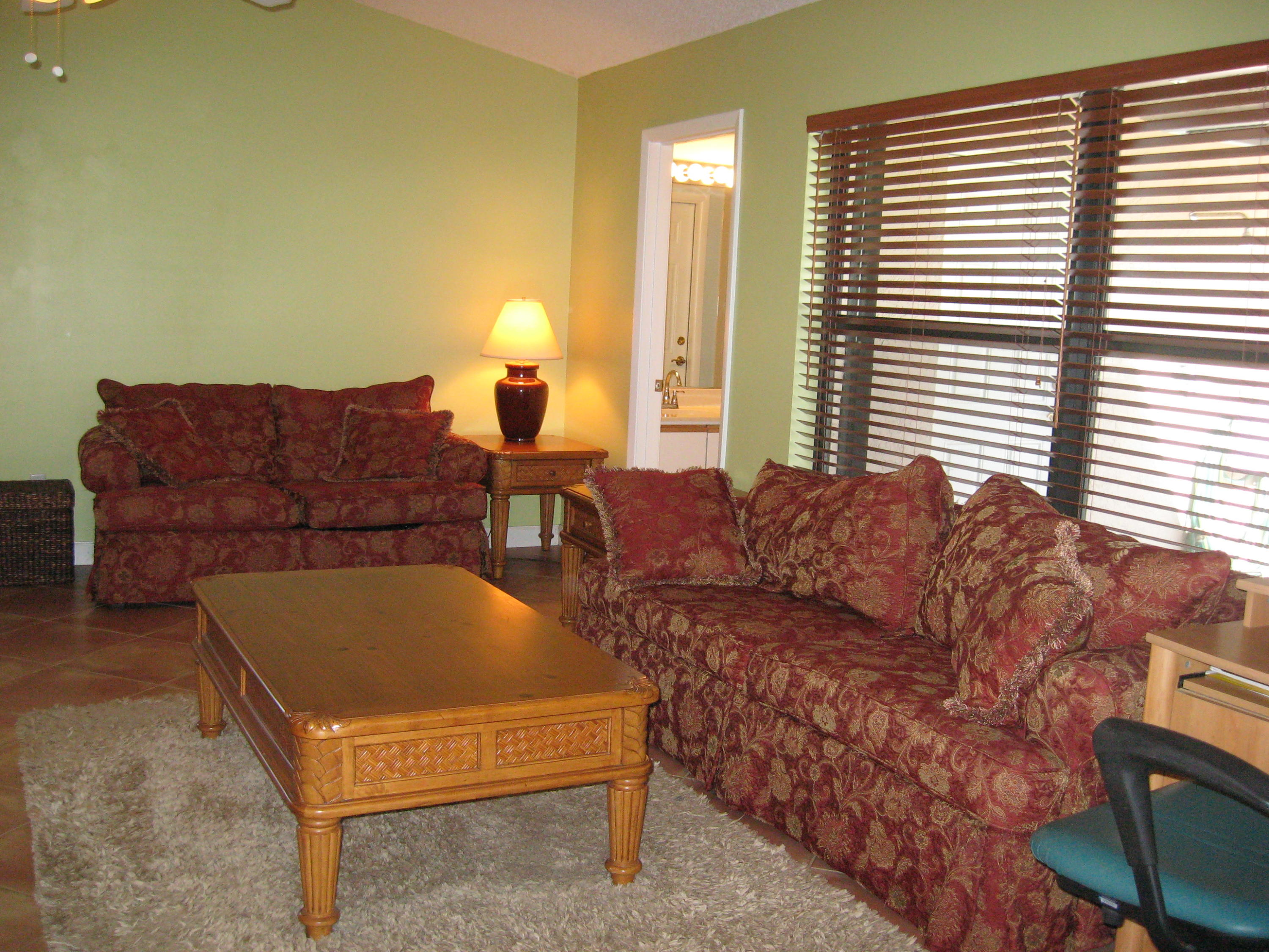 293 Northwest 20th Avenue Boca Raton, FL 33486 - Photo 15 of 31 293 NW 20 Ave Planas R0077- Family (2)