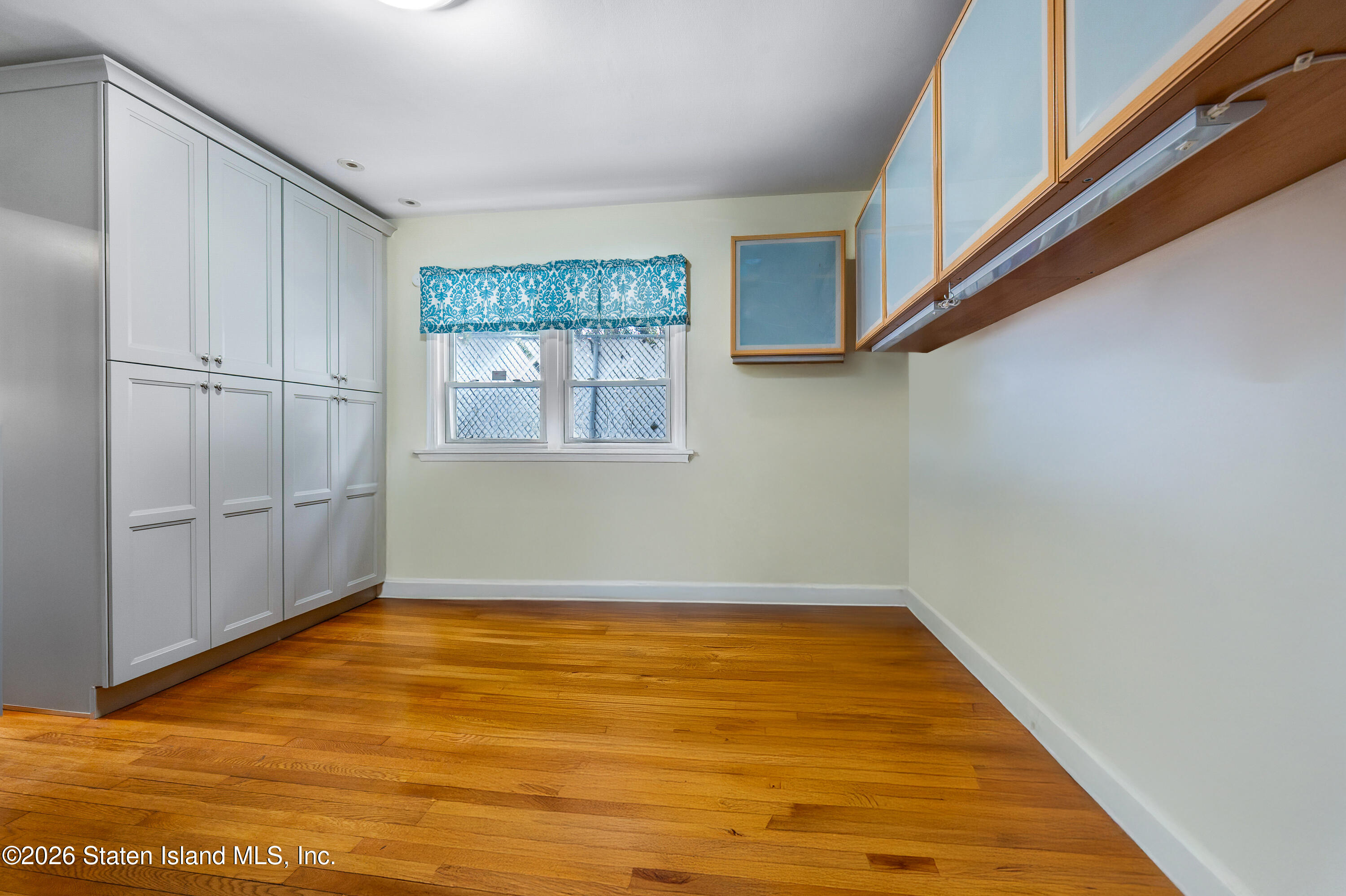 34 Holsman Road Staten Island, NY 10301 - Photo 17 of 33 34 Holsman Rd 16