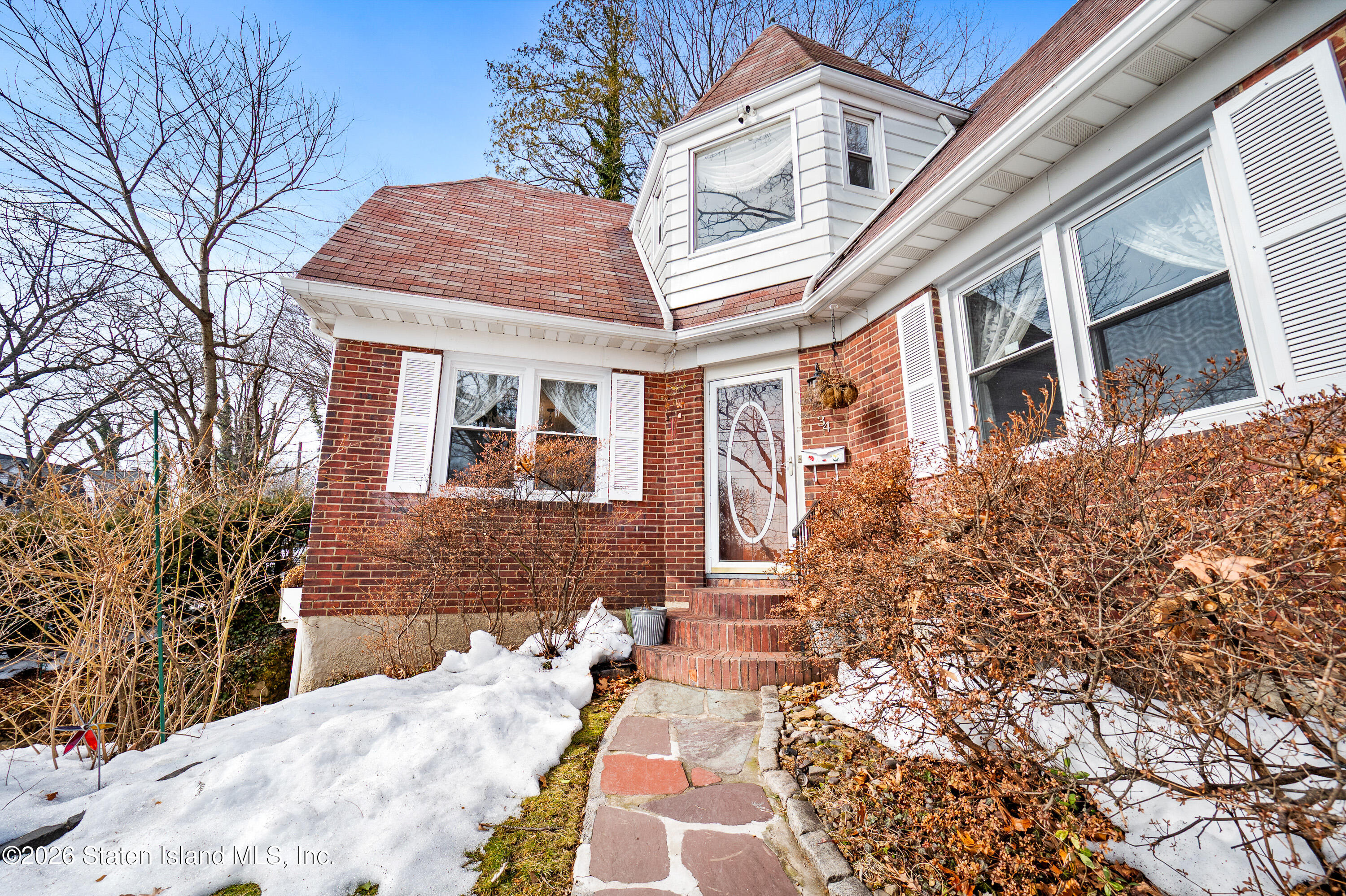 34 Holsman Road Staten Island, NY 10301 - Photo 6 of 33 34 Holsman Rd 5